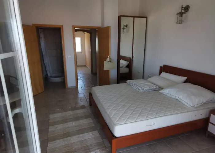 Апартаменты Sunset Мандре